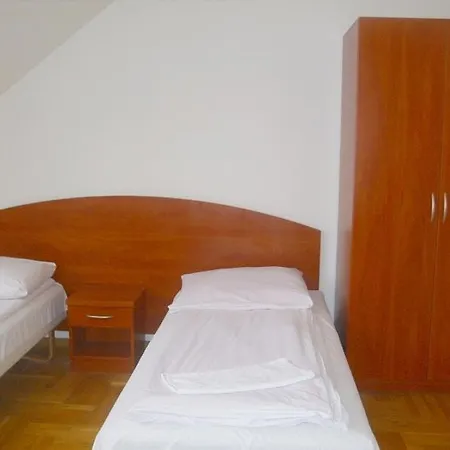 Bed & Breakfast U Joanny 3*
